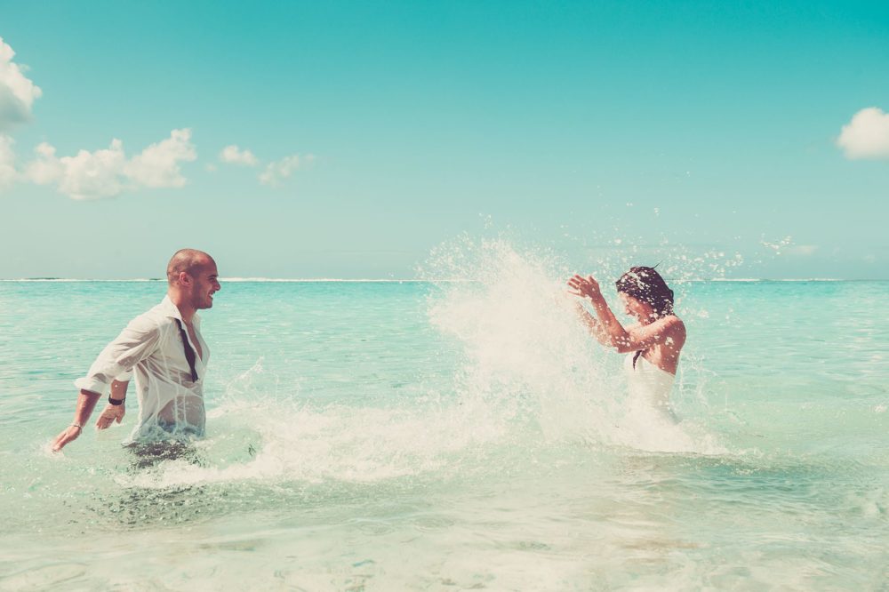 Séance Trash The Dress Sofitel Moorea - Plage de Temae