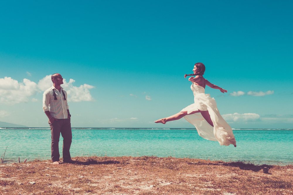 Séance Trash The Dress Sofitel Moorea - Plage de Temae
