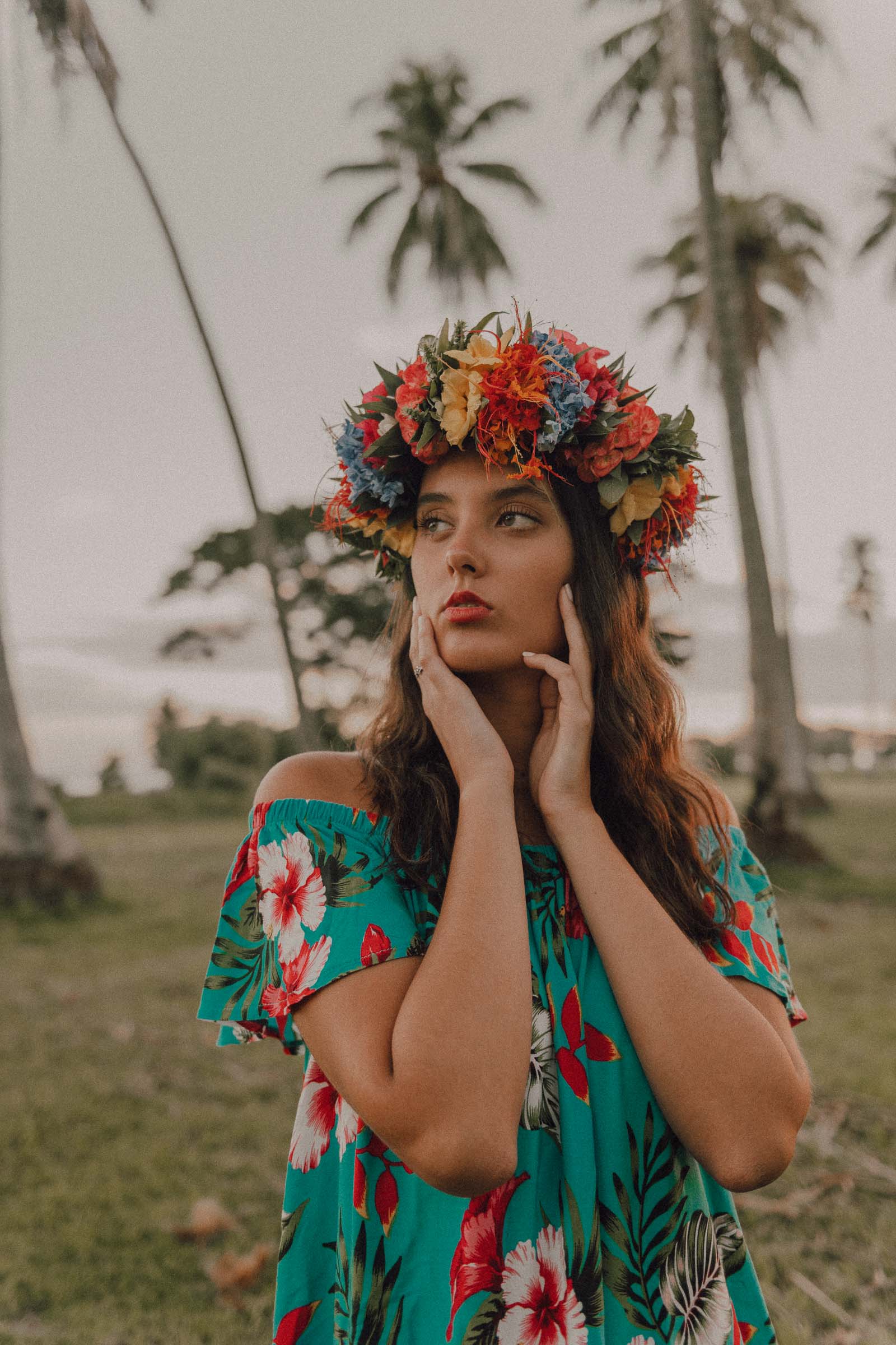 Séance photo sous les cocotiers à Tahiti