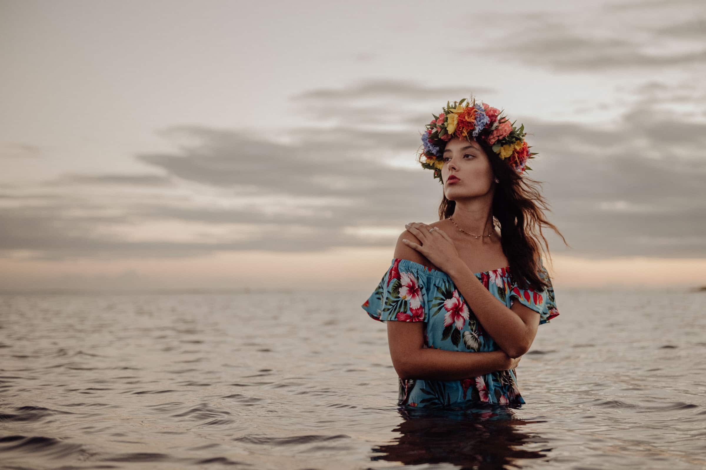 Séance photo sous les cocotiers à Tahiti