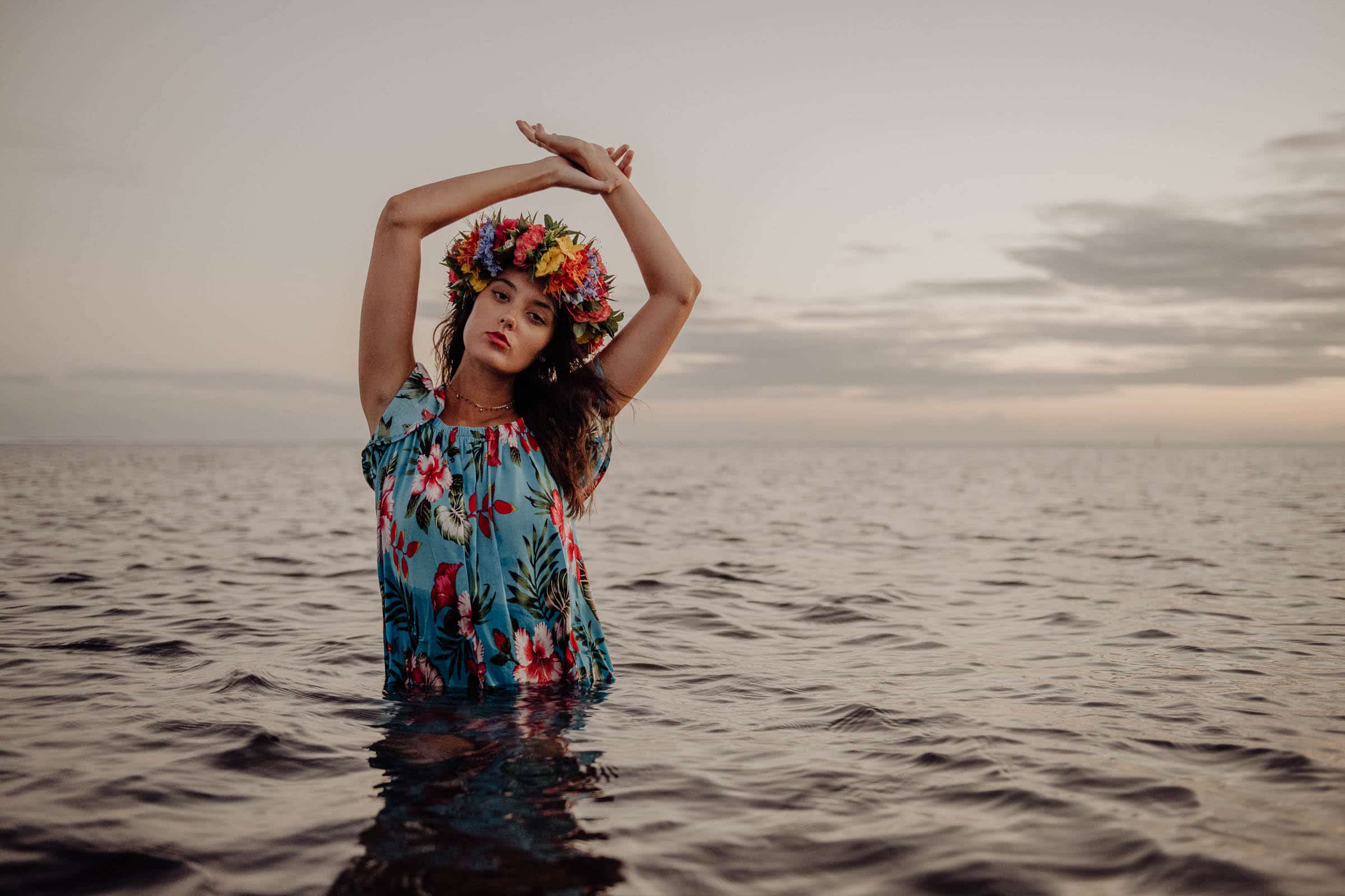 Séance photo sous les cocotiers à Tahiti