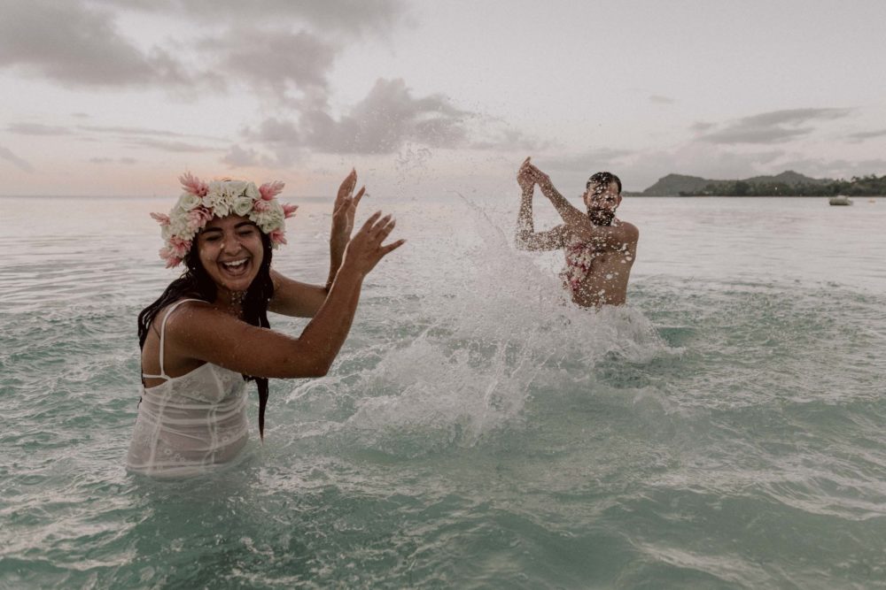 Couple photoshoot Matira Beach Bora Bora