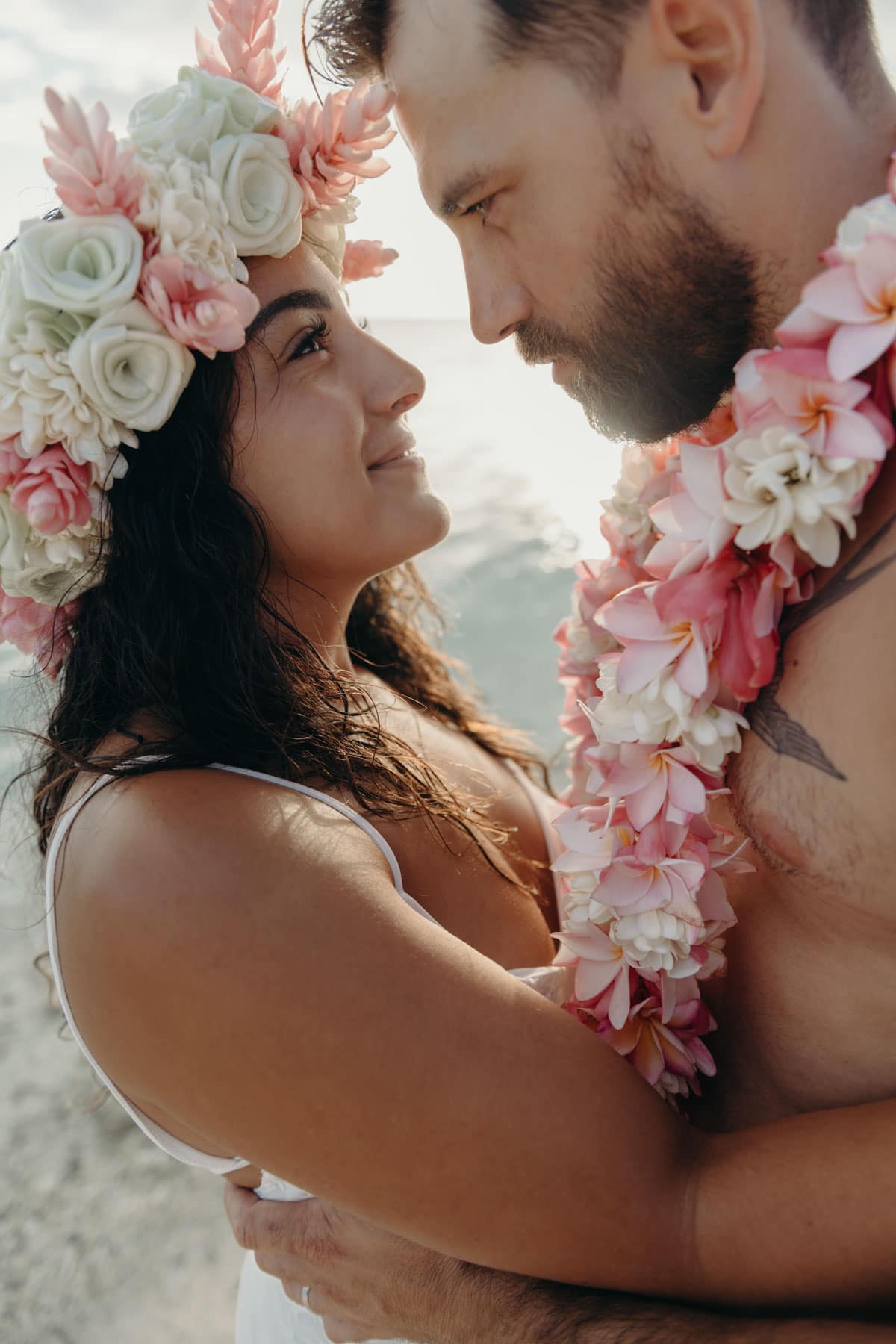 Séance photo couple plage matira bora bora