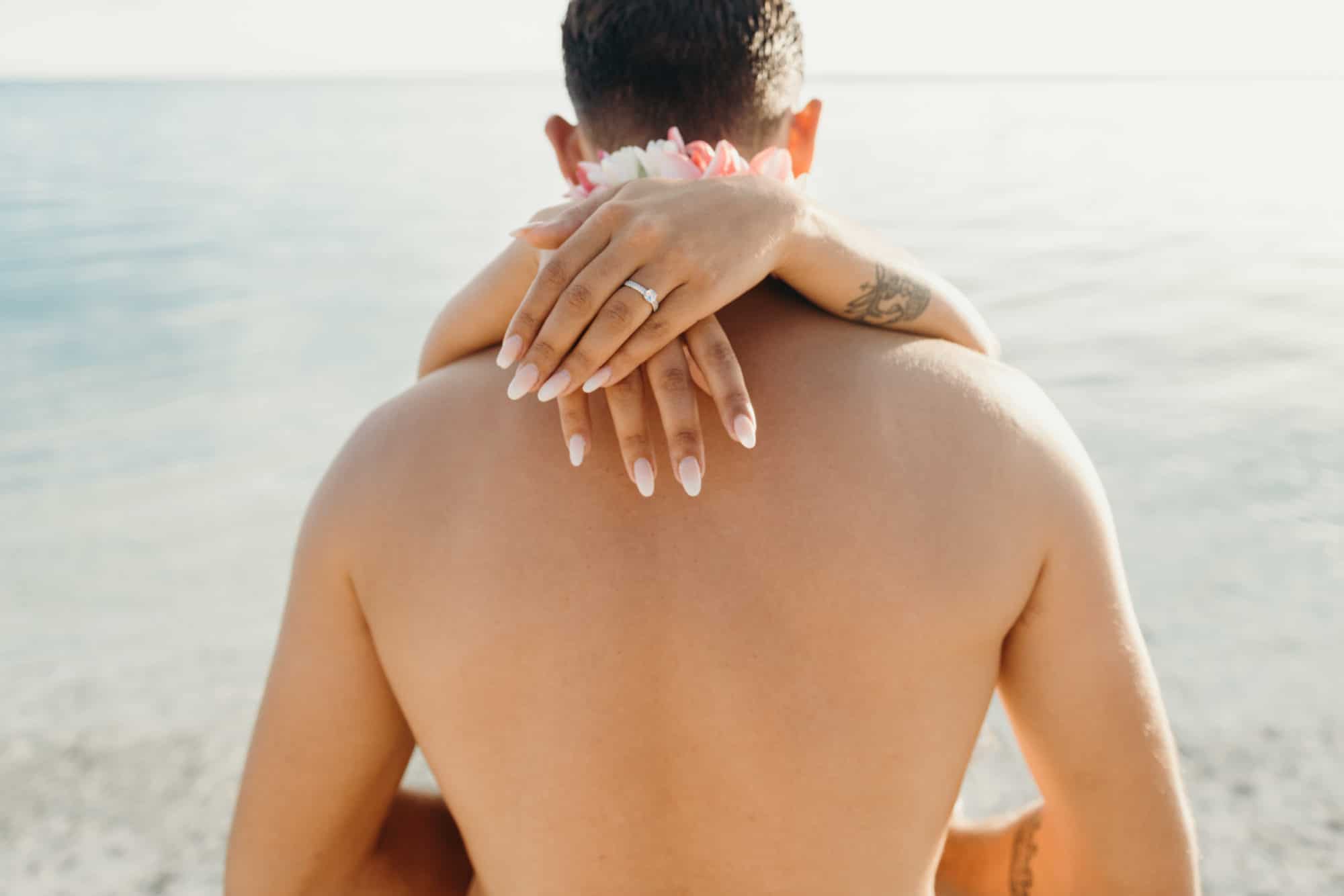 Séance photo couple plage matira bora bora