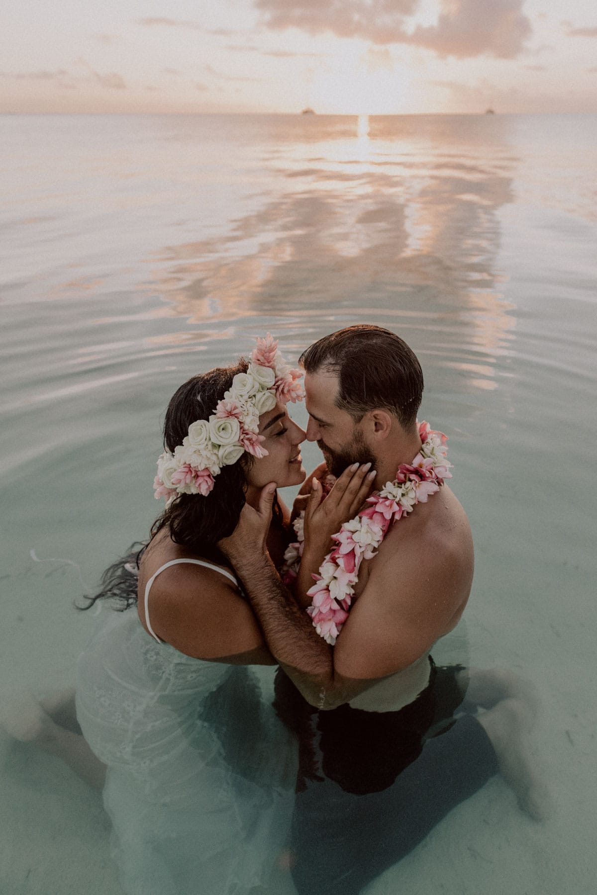 Séance photo couple plage matira bora bora
