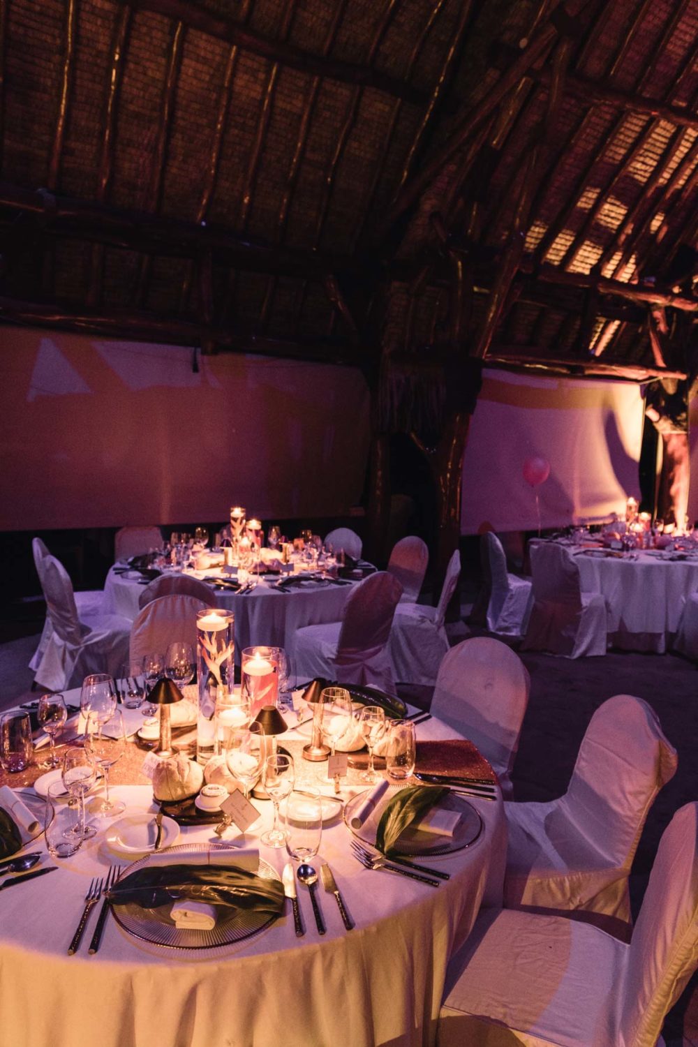 Wedding photographer sofitel moorea