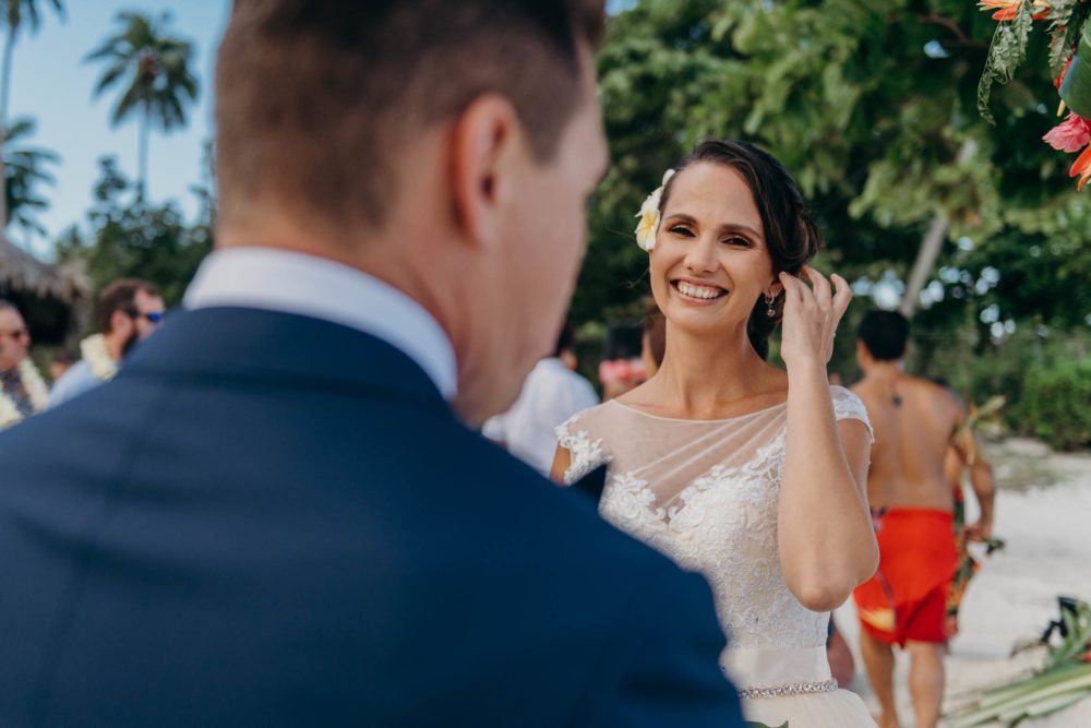 Wedding photographer sofitel moorea