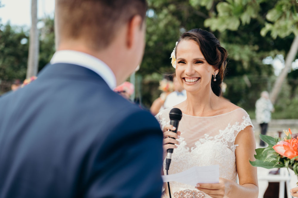 Wedding photographer sofitel moorea