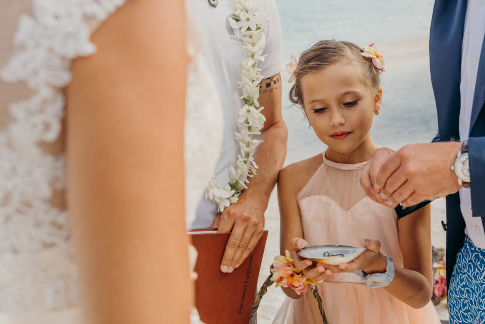 Wedding photographer sofitel moorea