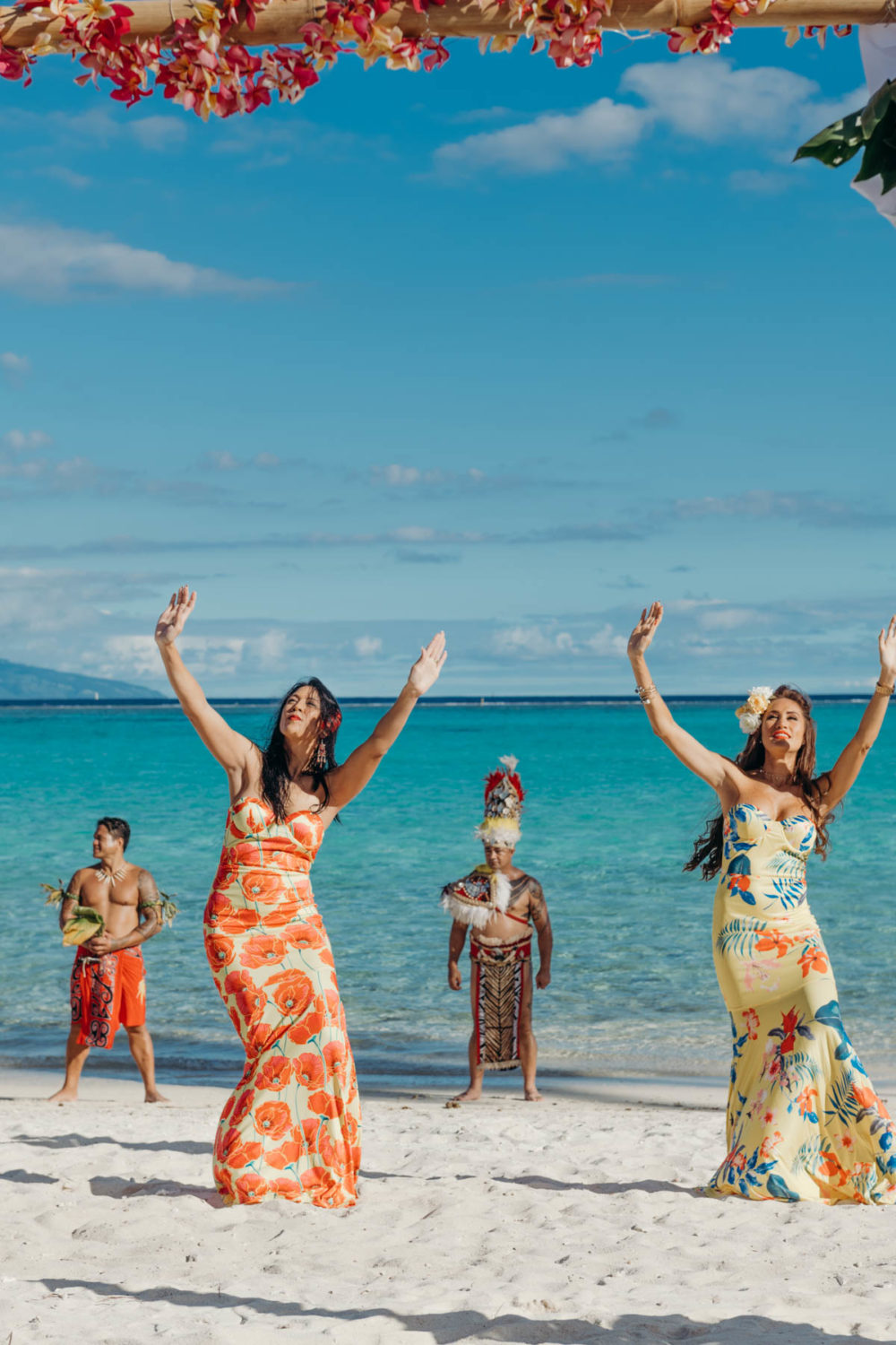 Wedding photographer sofitel moorea