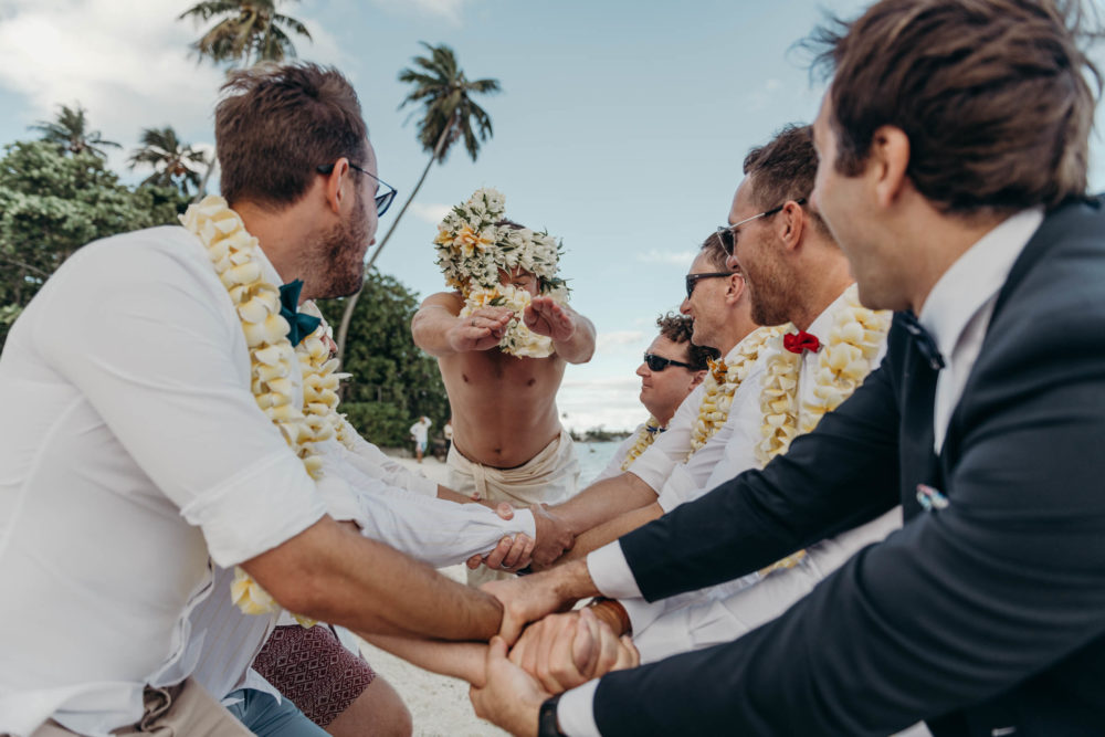 Wedding photographer sofitel moorea